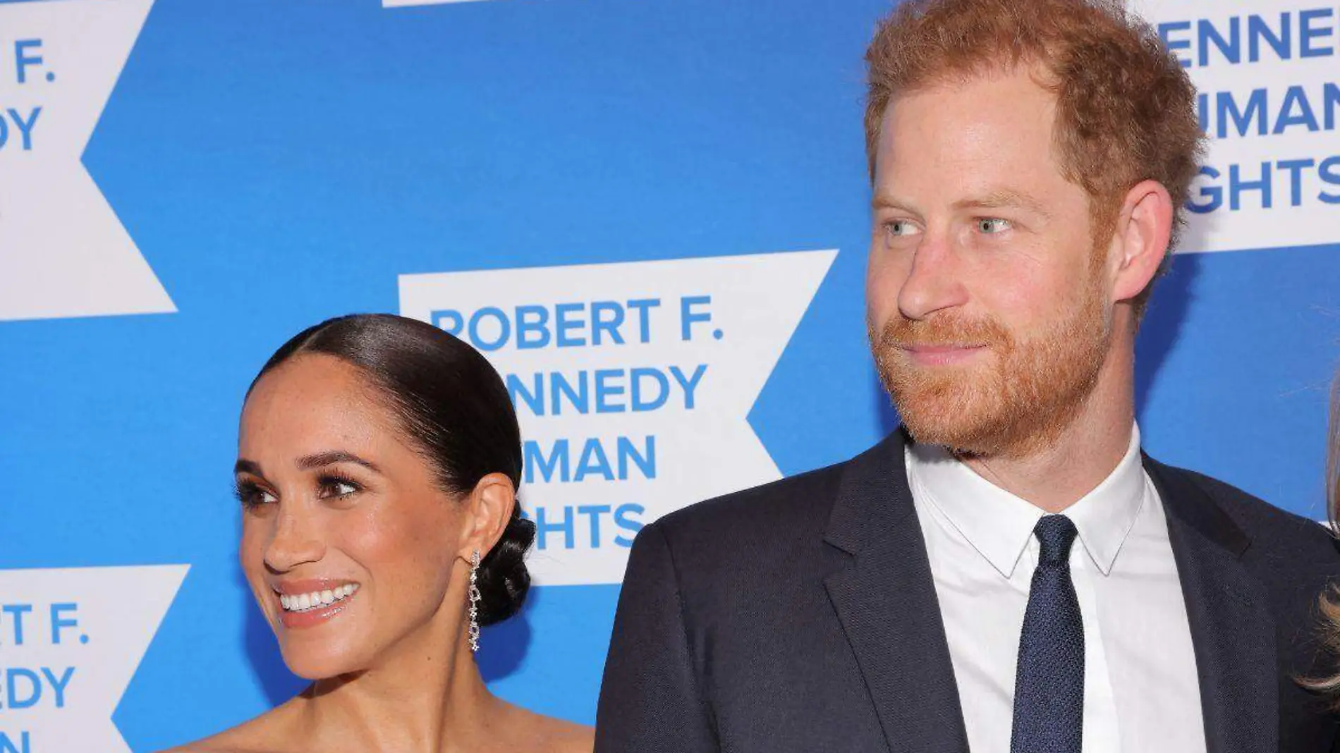 Meghan y Harry critican a la prensa, la familia real y el racismo en nuevo documental